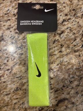 Nike headband-Unisex Nike Swoosh Headband Neon Volt Green NNN07710OS